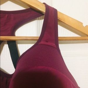 🏋️‍♂️Nike Women’s Sports Bra🏃‍♀️